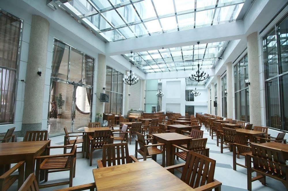 Yentai Hotel Magong Esterno foto